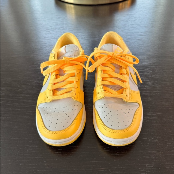 Nike Dunk Low Womens in light bone/sail/citron pulse - Picture 5 of 8